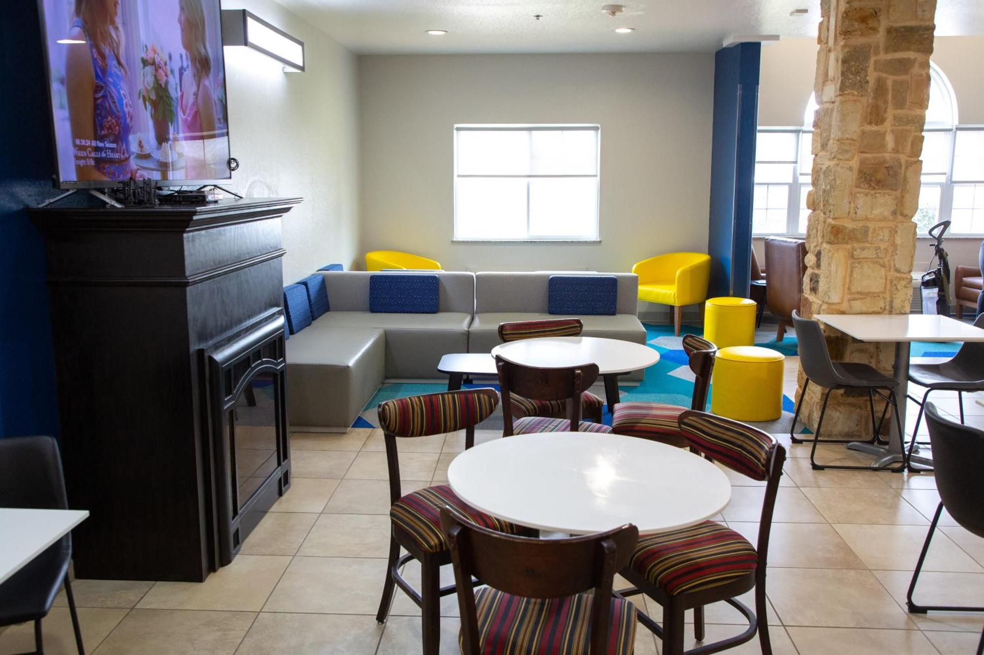 Microtel Inn & Suites By Wyndham Searcy Luaran gambar